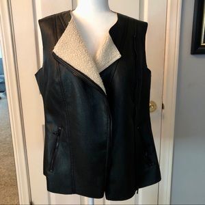 NWT
Kenneth Cole - Faux Leather Shearling Vest, XL Aviator Style